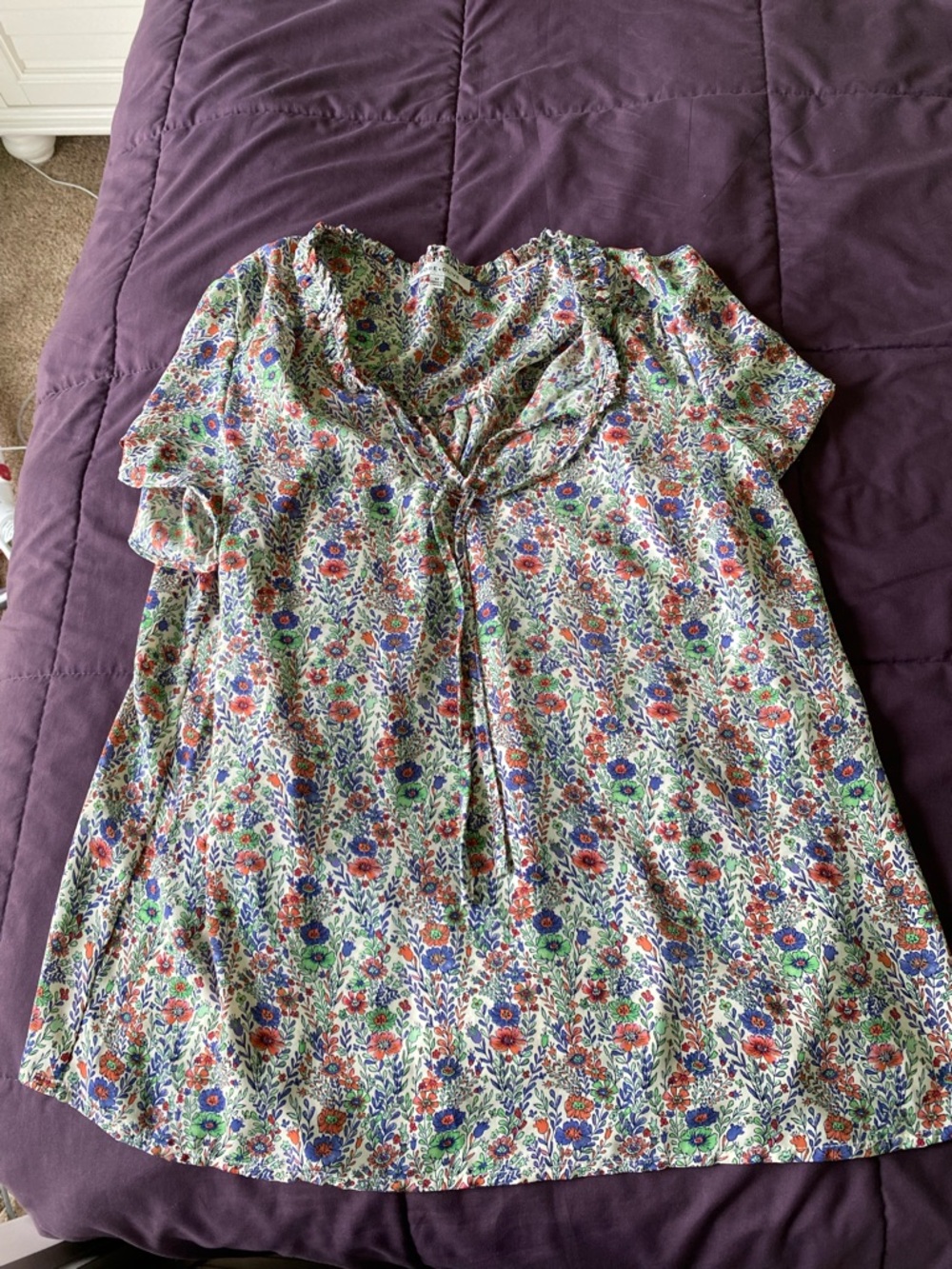 Rose & Olive Floral Tie-Front Short Sleeve Blouse in White, Blue & Green